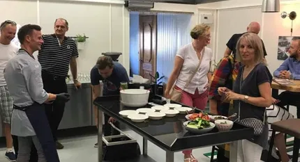 Tarptautinė maisto gaminimo vaikų/jaunimo dienos stovykla Anglų kalba Kaune (Azijos šalių virtuvė)