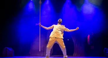 „Domino“ teatro spektaklis „Urvinis žmogus“