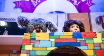 „Domino“ teatro spektaklis „Kakė Makė ir atversta knyga“