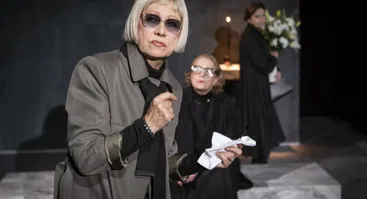 Spektaklis KAI MES BŪSIM JAUNI 