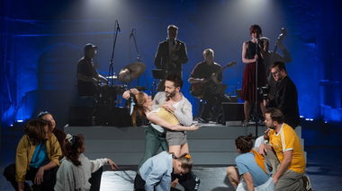 Džiazo šokio ir muzikos spektaklis „Lindyhopera“, choreografė Elzė Višnevskytė