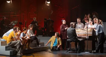 Džiazo šokio ir muzikos spektaklis „Lindyhopera“, choreografė Elzė Višnevskytė
