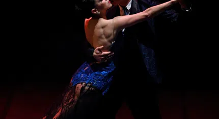 Vilniaus tango teatras - Entre la Luz y las Sombras