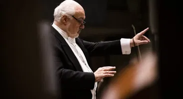PASAULINĖS MUZIKOS ŽVAIGŽDĖS IR KMSO