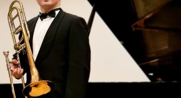 Muzika senajame vienuolyne 2025: Trio su trombunu ir vokalu