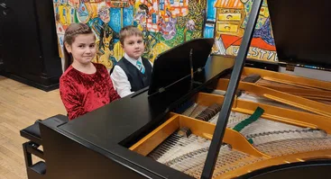 MUZIKINĖ POPIETĖ VISAI ŠEIMAI „DRAUGYSTĖ MUZIKOJE“