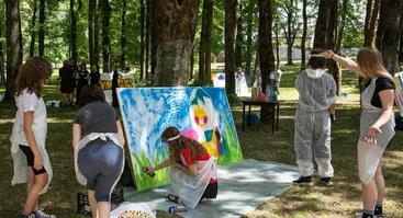  Kūrybinis dailės pleneras visai šeimai „Piešiu vaikystę“ 