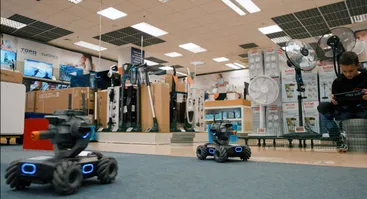 NEMOKAMOS ROBOTŲ KOVOS TOPO CENTRE!