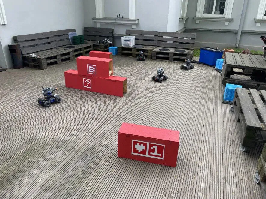 ROBOTŲ KOVOS PAS JUS - OFISE AR KITUR! ROBOTŲ KOVOS PAS JUS - OFISE AR KITUR!