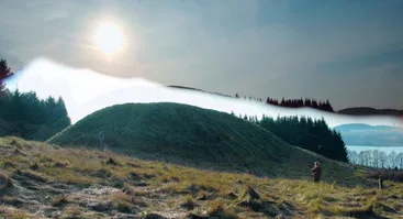 Alberto Švenčionio fotografijų paroda BŪTSARGIAI – LIETUVOS PILIAKALNIAI | ATATARIA LAMZDŽIAI 2025