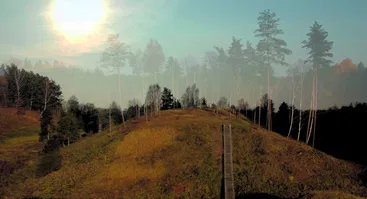 Alberto Švenčionio fotografijų paroda BŪTSARGIAI – LIETUVOS PILIAKALNIAI | ATATARIA LAMZDŽIAI 2025