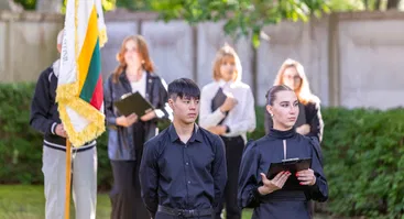 Gedulo ir vilties diena Palangoje: instaliacija, kviečianti išgyventi tremties nežinią