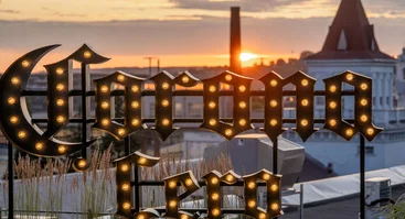 Corona Cero Sunset Hours with Carlitos Roses