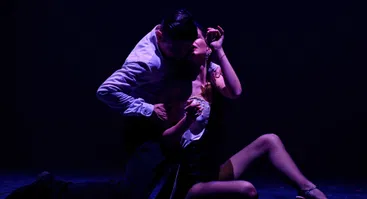 TANGO: ENTRE LA LUZ