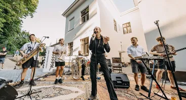 Lapkričio dvidešimtosios orkestras x Masė | Koncertas KMN amfiteatre