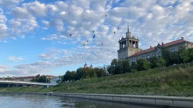 „Mūsų dienos – kaip šventė”. Ekskursija plaukiant laiveliu Nerimi su S. Nėries eilėraščiais ir dainomis