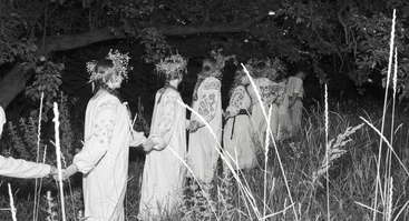 Apie Ukrainą asmeniškai: Aria Shahrokhshahi paroda „Wet Ground“.