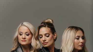 Grupė "Vyšnios" Pinky Promise