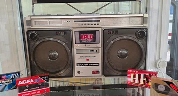 Česlovo Raštučio magnetolų paroda „Atgal į ateitį su Boombox“