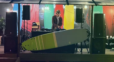 Surf & Dance