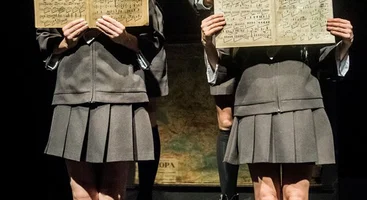 Keistuolių teatro spektaklis „Ilgoji pertrauka“