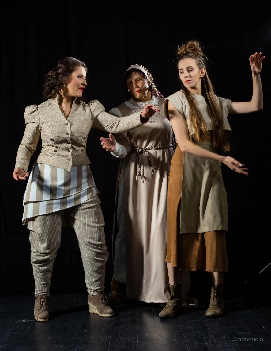Naujasis teatras: Aš tai padarysiu! (,,Top Girls'') Naujasis teatras: Aš tai padarysiu! (,,Top Girls'')