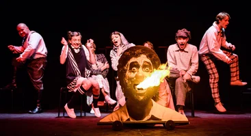 RIEŠUTŲ DUONA | Keistuolių teatras