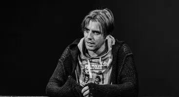 Pagalvinis | rež. Gintaras Varnas (N-16)