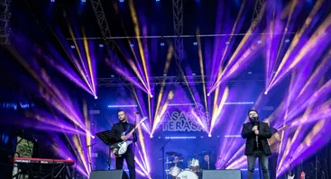 "THE BEATLES SHOW" su Jokūbu Bareikiu ir Rafailu Karpiu