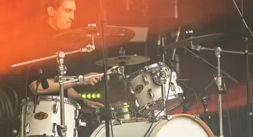 "THE BEATLES SHOW" su Jokūbu Bareikiu ir Rafailu Karpiu