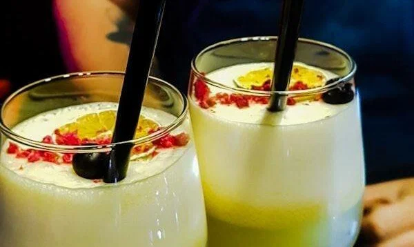 Hello Bar švenčių studija
