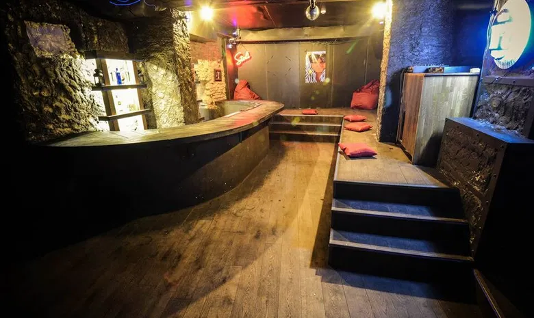 R&B - Roast and Beer Pub