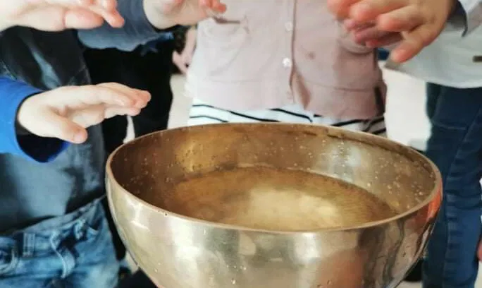 "Artimi Garsai" garso terapijos ir saviugdos studija