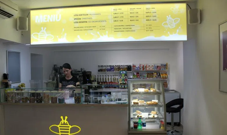 Pieno kokteilių baras "Osa"