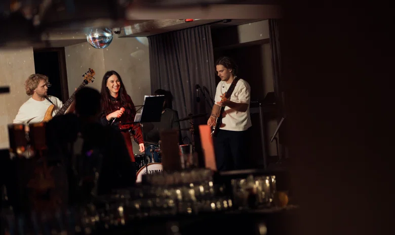 Neringa Basement bar