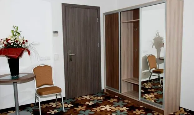 „Algiro Hotel“
