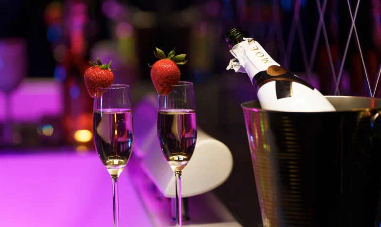 Euphoria Show Club