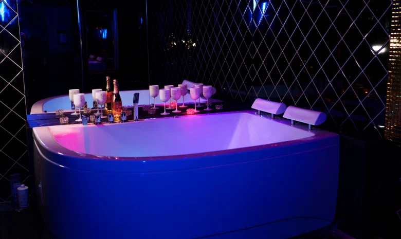 Euphoria Show Club