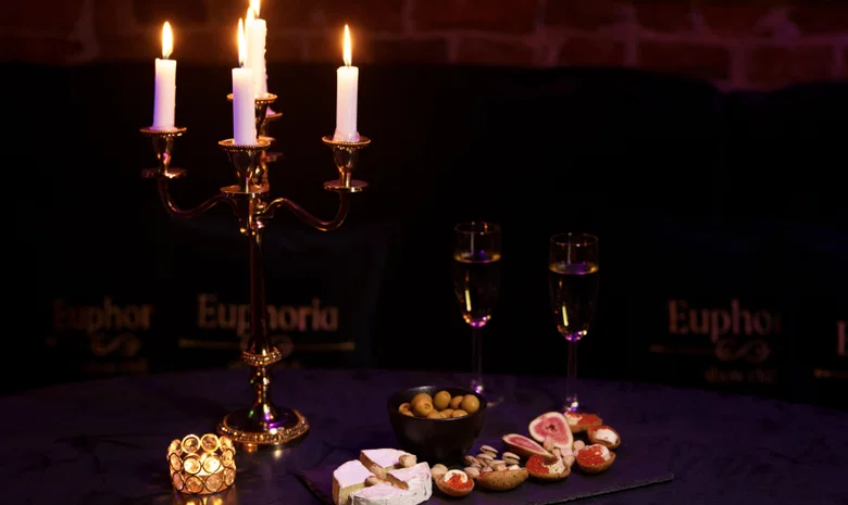 Euphoria Show Club