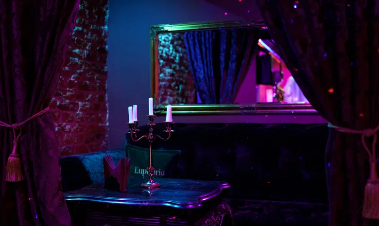 Euphoria Show Club