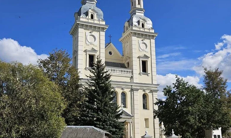 Šeduvos Šv. Kryžiaus Atradimo bažnyčia