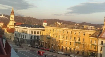 Susitinkame prie Rotušės laiptų