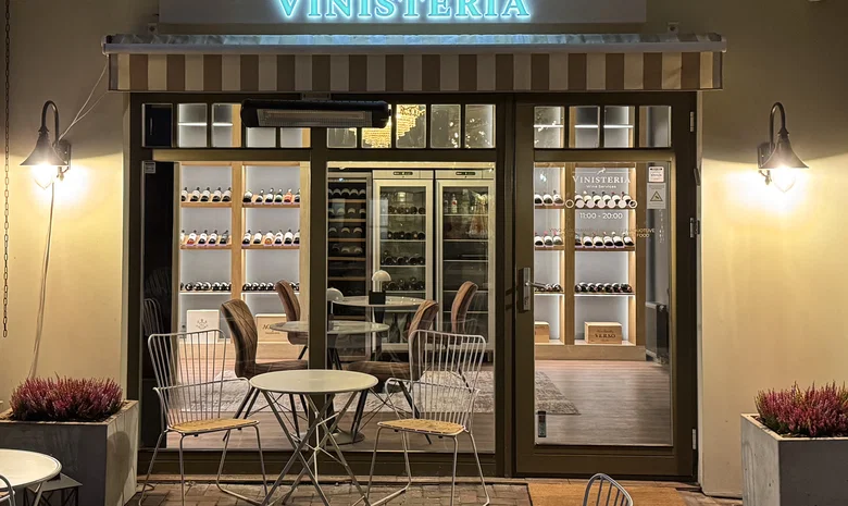 Vinisteria Wine Boutique & Bar