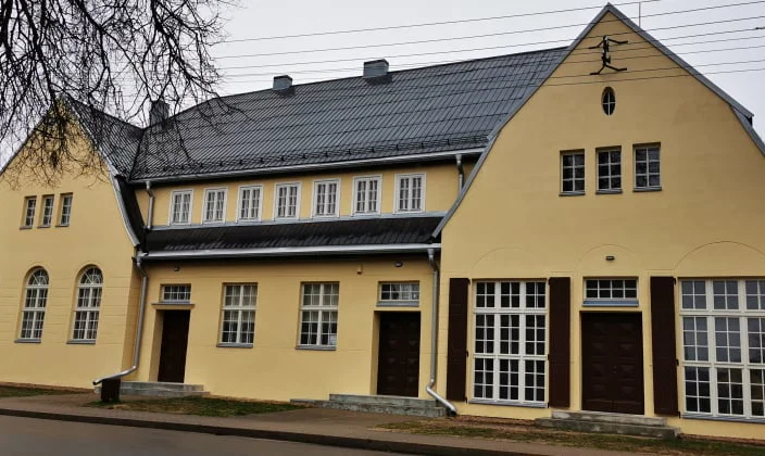 Mažosios Lietuvos Jurbarko krašto kultūros centras (Smalininkuose)