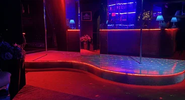 Klubas “Playhouse”