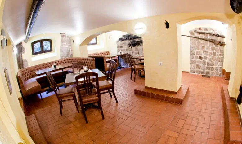 Baras „Peronas"