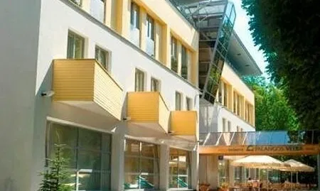 Viešbutis „Palangos Vėtra"