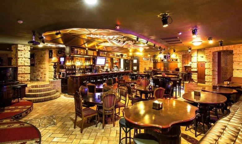 Tres Baracudos pub