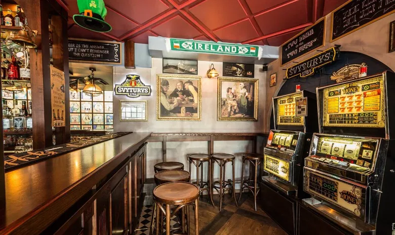 Irish Nesė Pub
