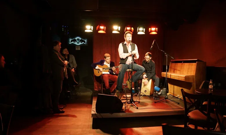 Jazz Cellar 11